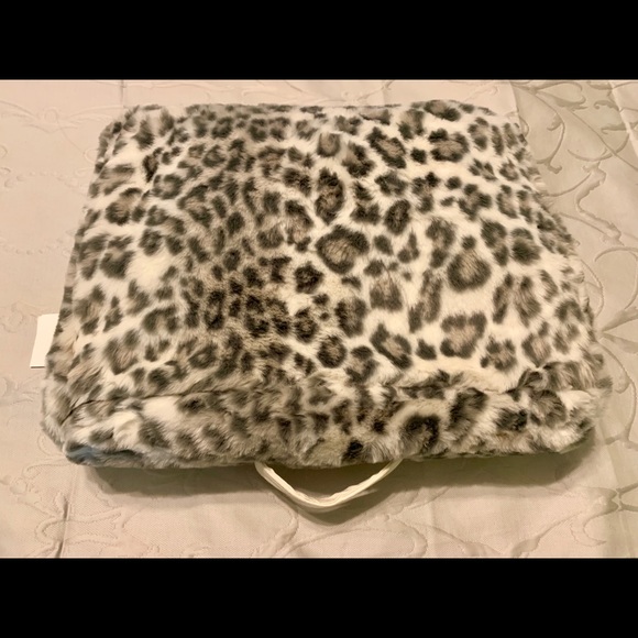 Pottery Barn Teen Other - PB Teen faux fur super storage lap desk